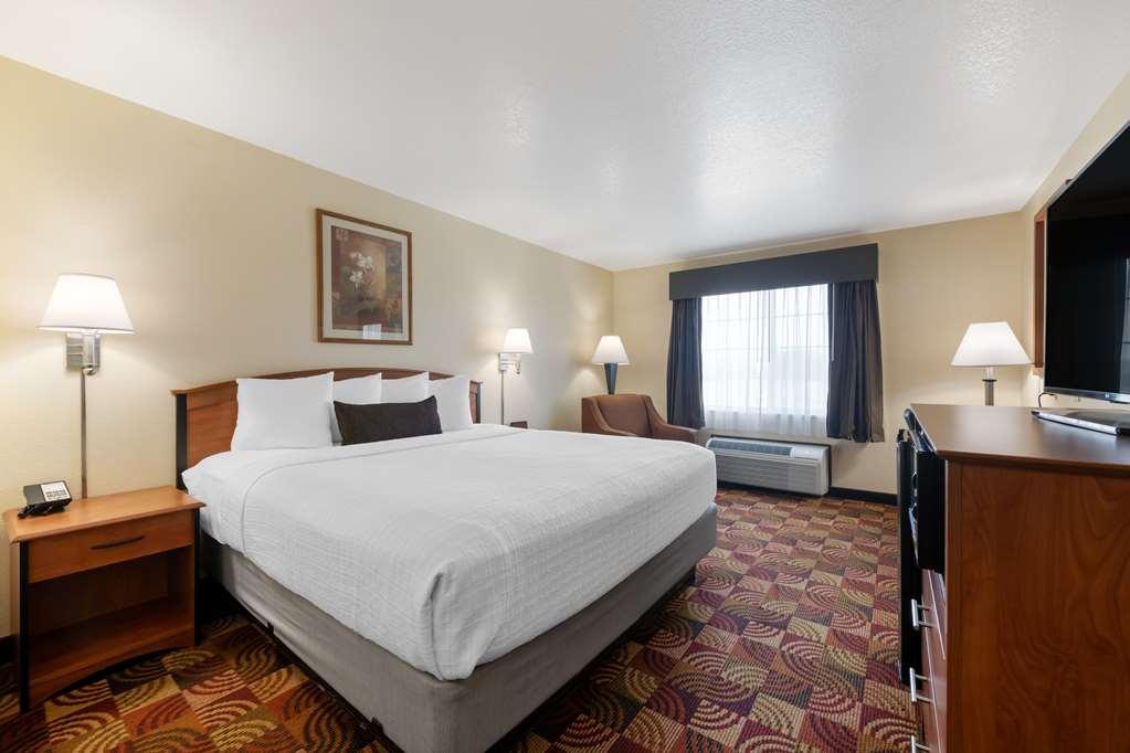 Best Western Laramie Inn & Suites Room photo