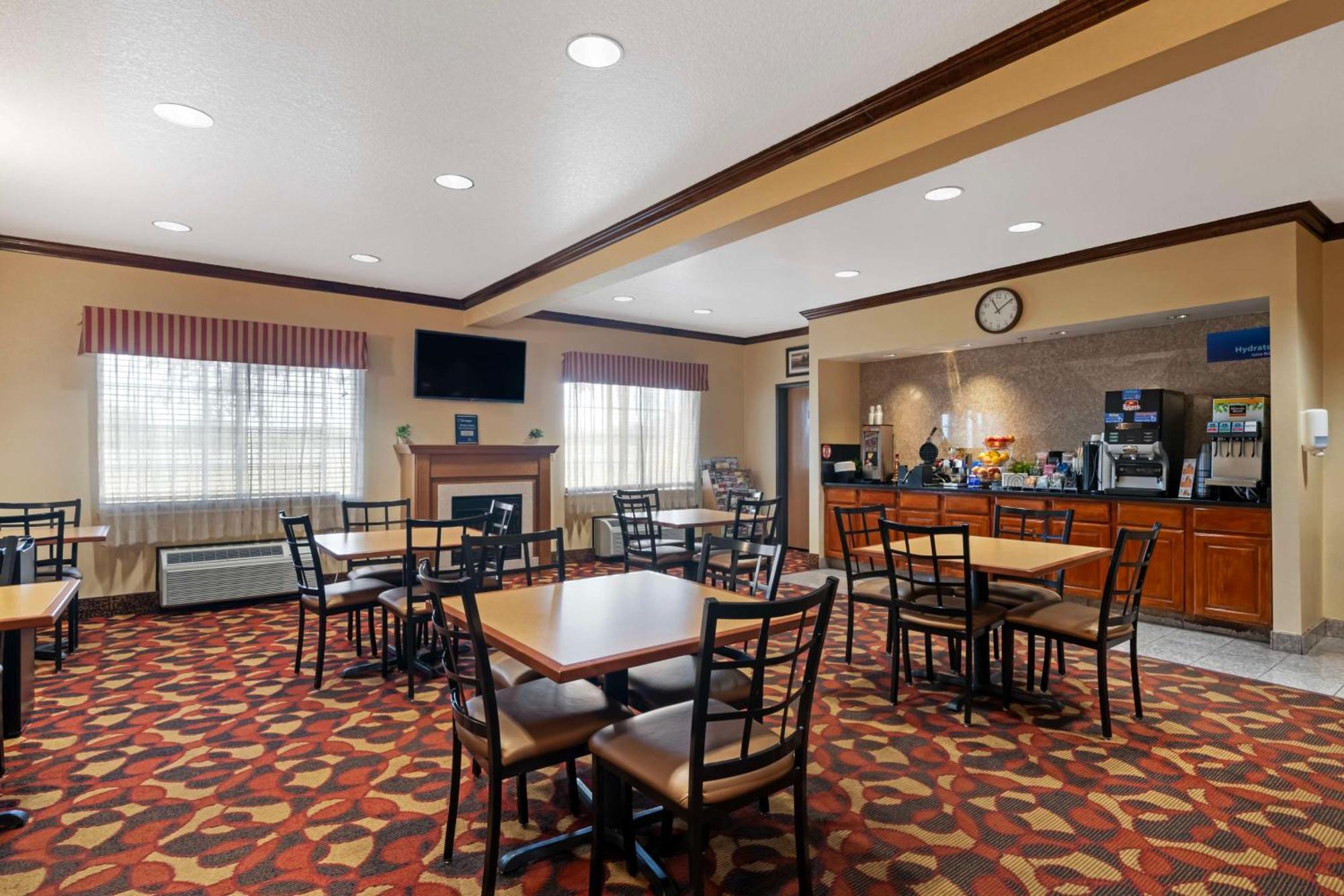 Best Western Laramie Inn & Suites Exterior photo